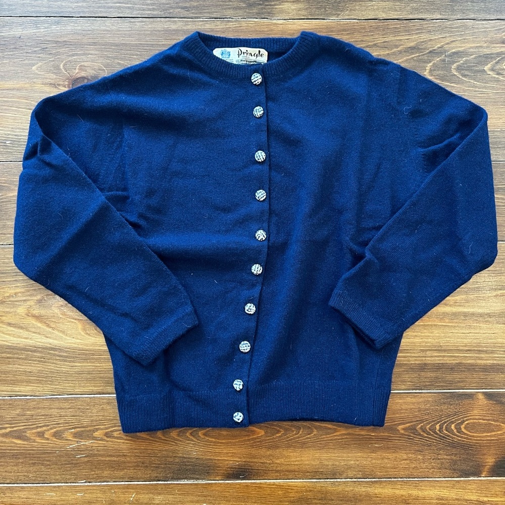 VTG Pringle of Scotland 1960’s cropped navy cardigan size small